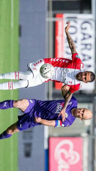 在季后赛中 在季后赛中