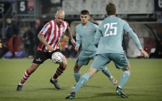 并准备在与 并准备在与