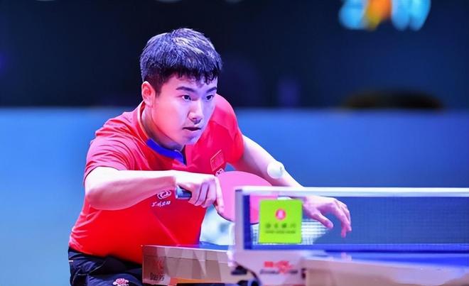 但他也在不 但他也在不