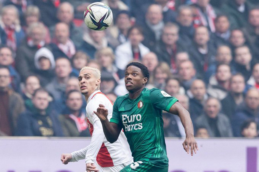 次展现了雄 次展现了雄