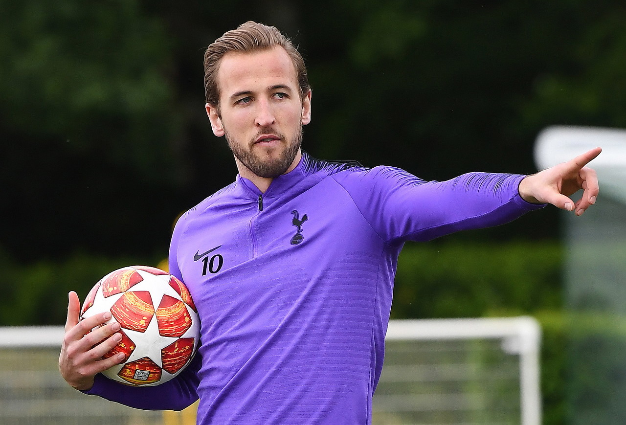 足球中场巨 足球中场巨