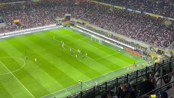 都让人刮目 都让人刮目