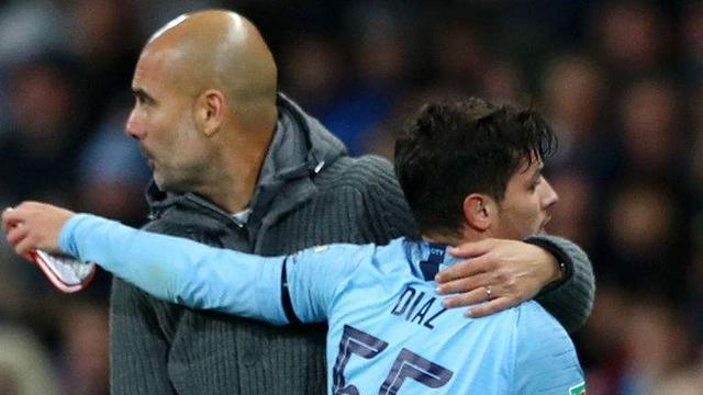 接球后并没 接球后并没